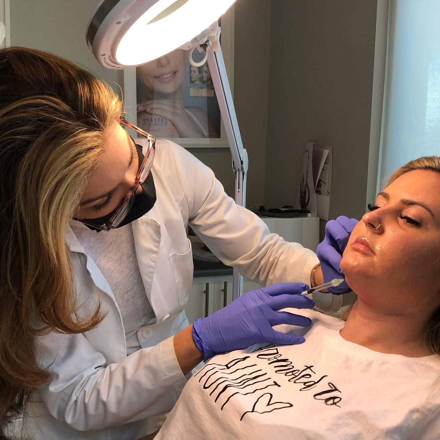 Sculpt Your Jawline with Kybella Treatment at The Laser Lounge Spa Naples!